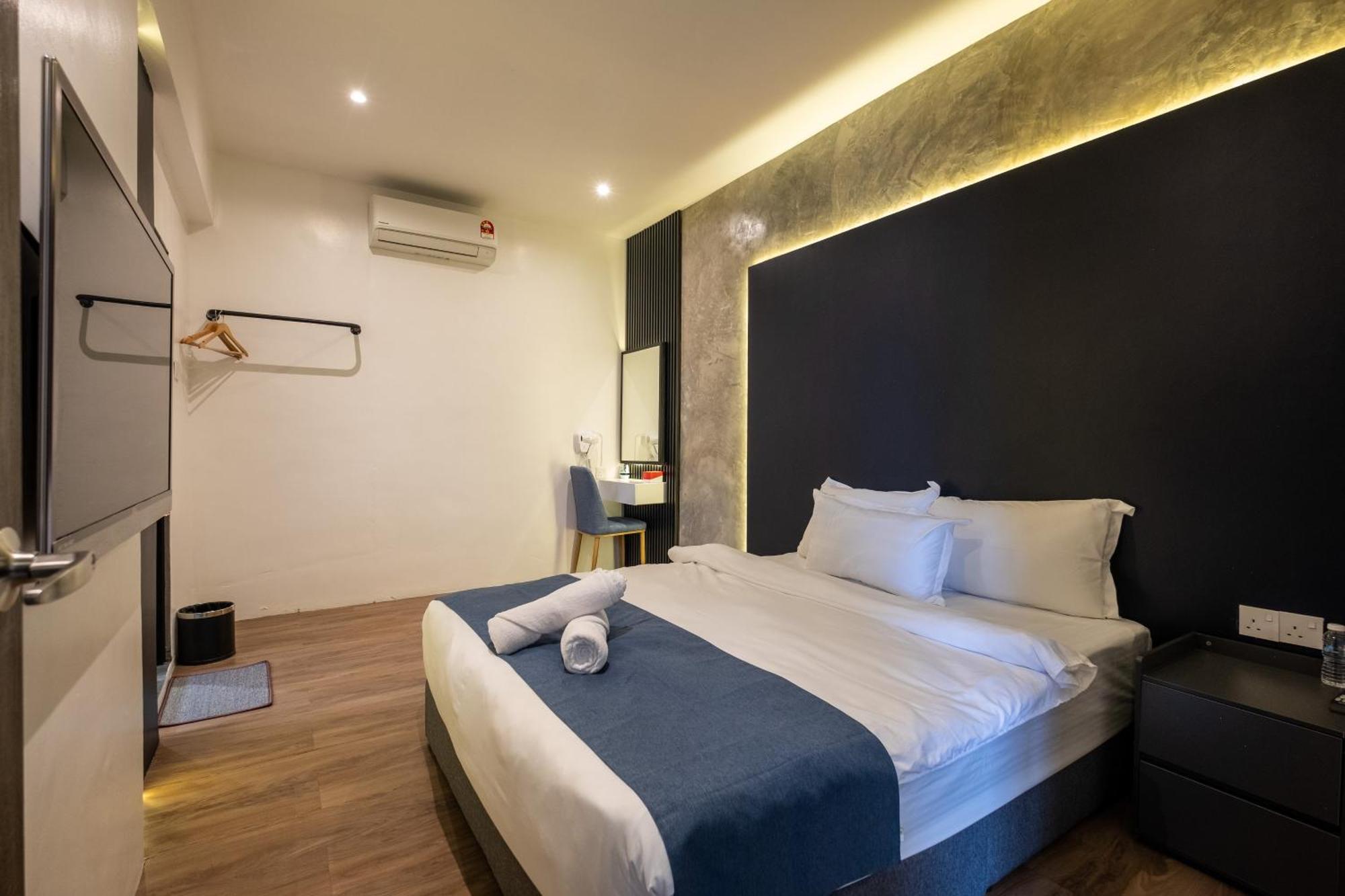 Boutique Hidden Loft Hotel Bukit Mertajam Luaran gambar