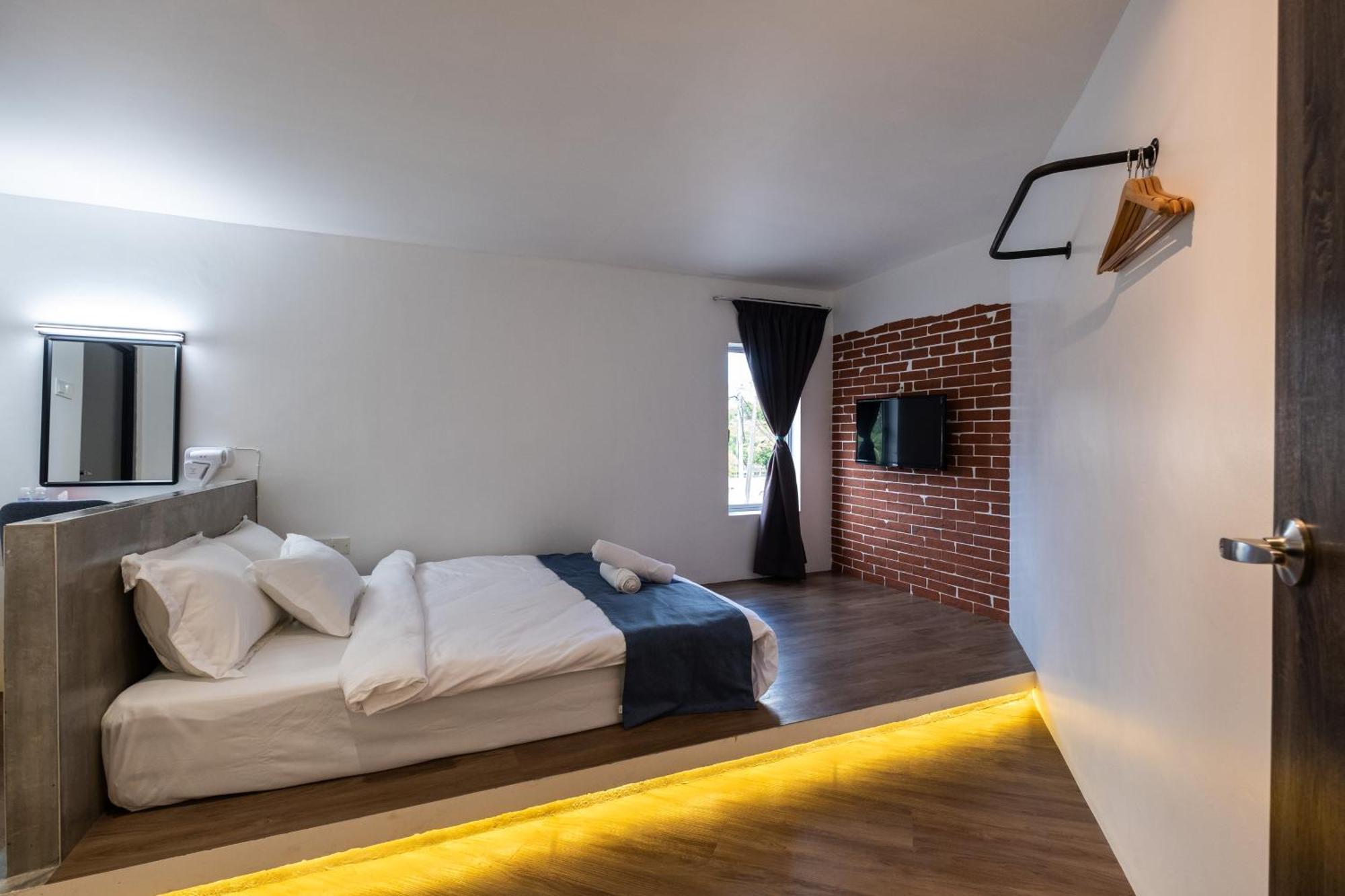 Boutique Hidden Loft Hotel Bukit Mertajam Luaran gambar